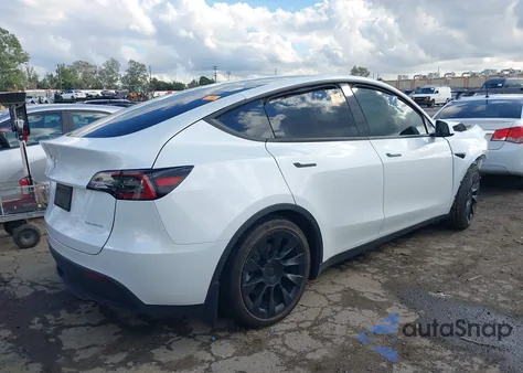 2023 Tesla Model Y Awd/Long Range Dual Motor All-Wheel Drive from USA, damaged, VIN 7SAYGDEE6PA033834
